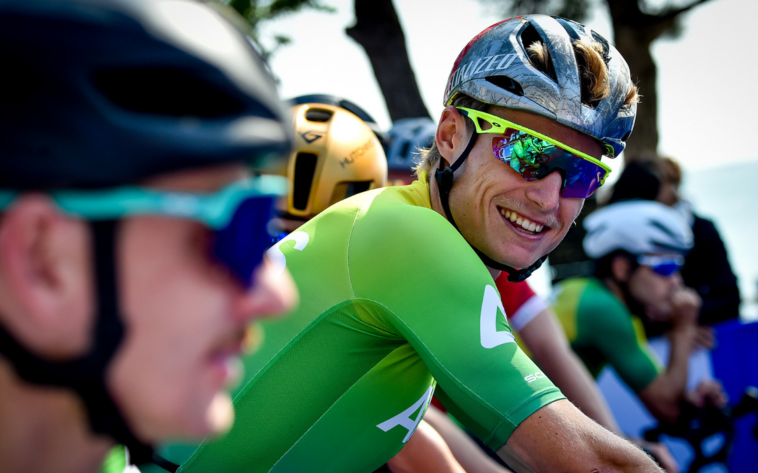 Hauser sets the pace in world title race ahead of Weihai showdown