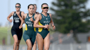 Junior Women Show Grit and Determination in Wild Wollongong Conditions on Day 2