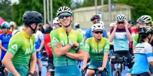 Group of Aussie Athletes at Chengdu Famil